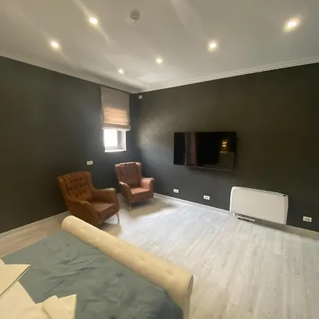 מלון Arizet Boutique 3*