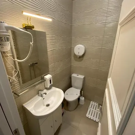 מלון Arizet Boutique 3*