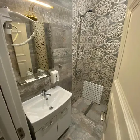 Arizet Boutique 3* מאמאיה