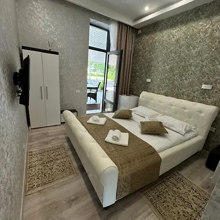 Arizet Boutique Mamaia