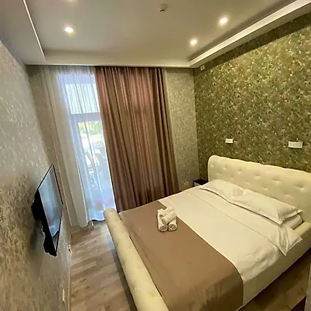 Arizet Boutique Mamaia